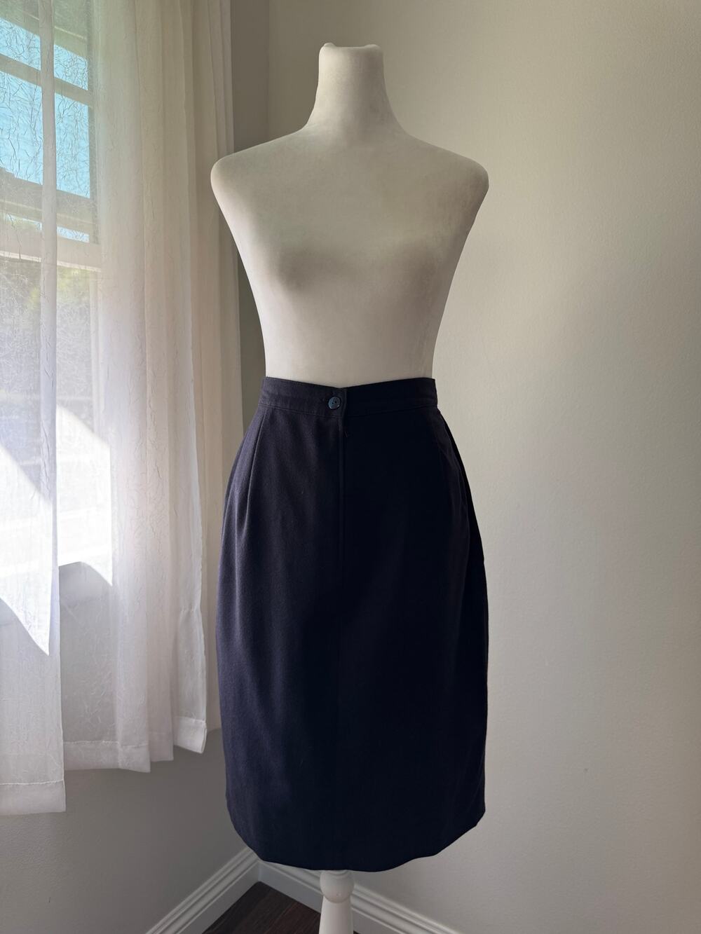 Vintage ‘90s Alba Fornari Pure Virgin Wool Navy Blue Knee Length Pencil Skirt